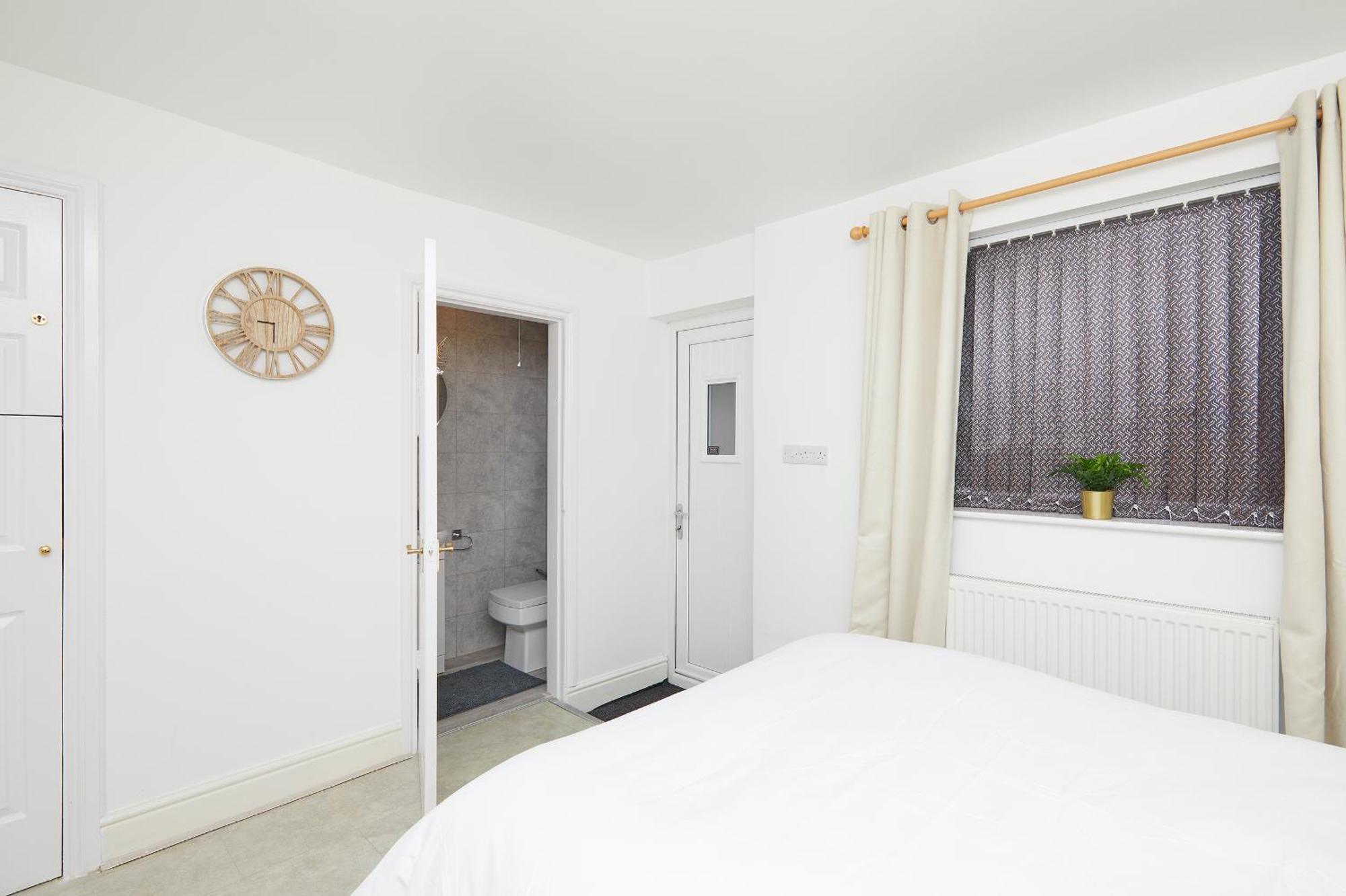 3 Bed Notts Centre Town House - Free Parking *