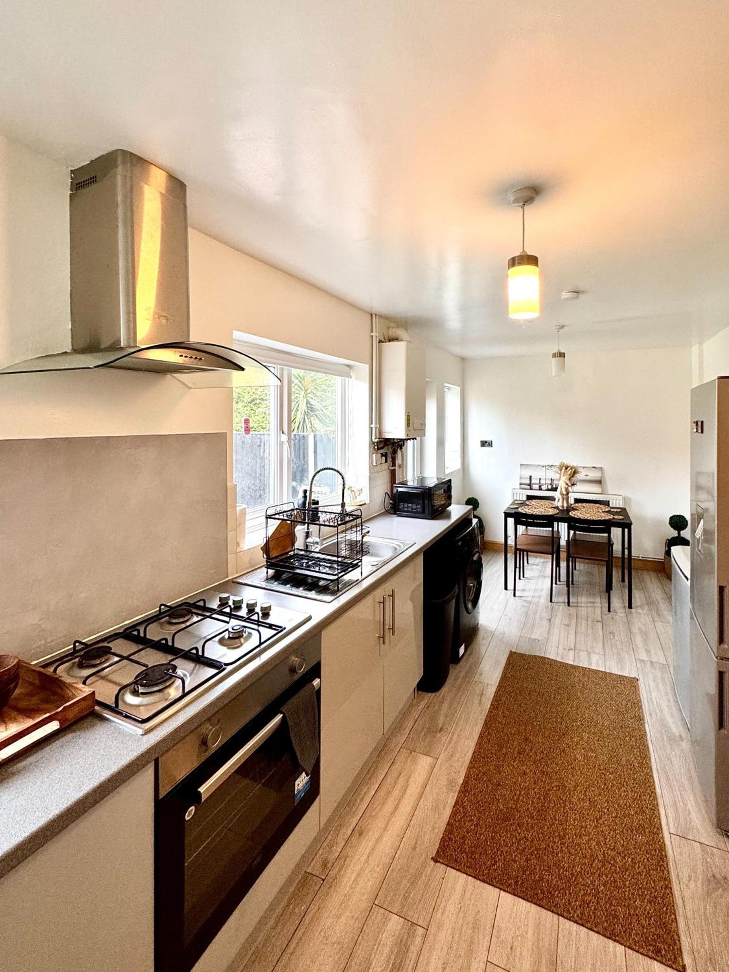 Fortune Havens- Book Entire 3bdr Or Private Nottingham