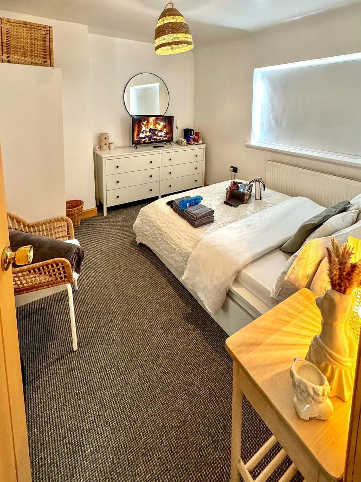 Fortune Havens- Book Entire 3bdr Or Private Homestay Nottingham