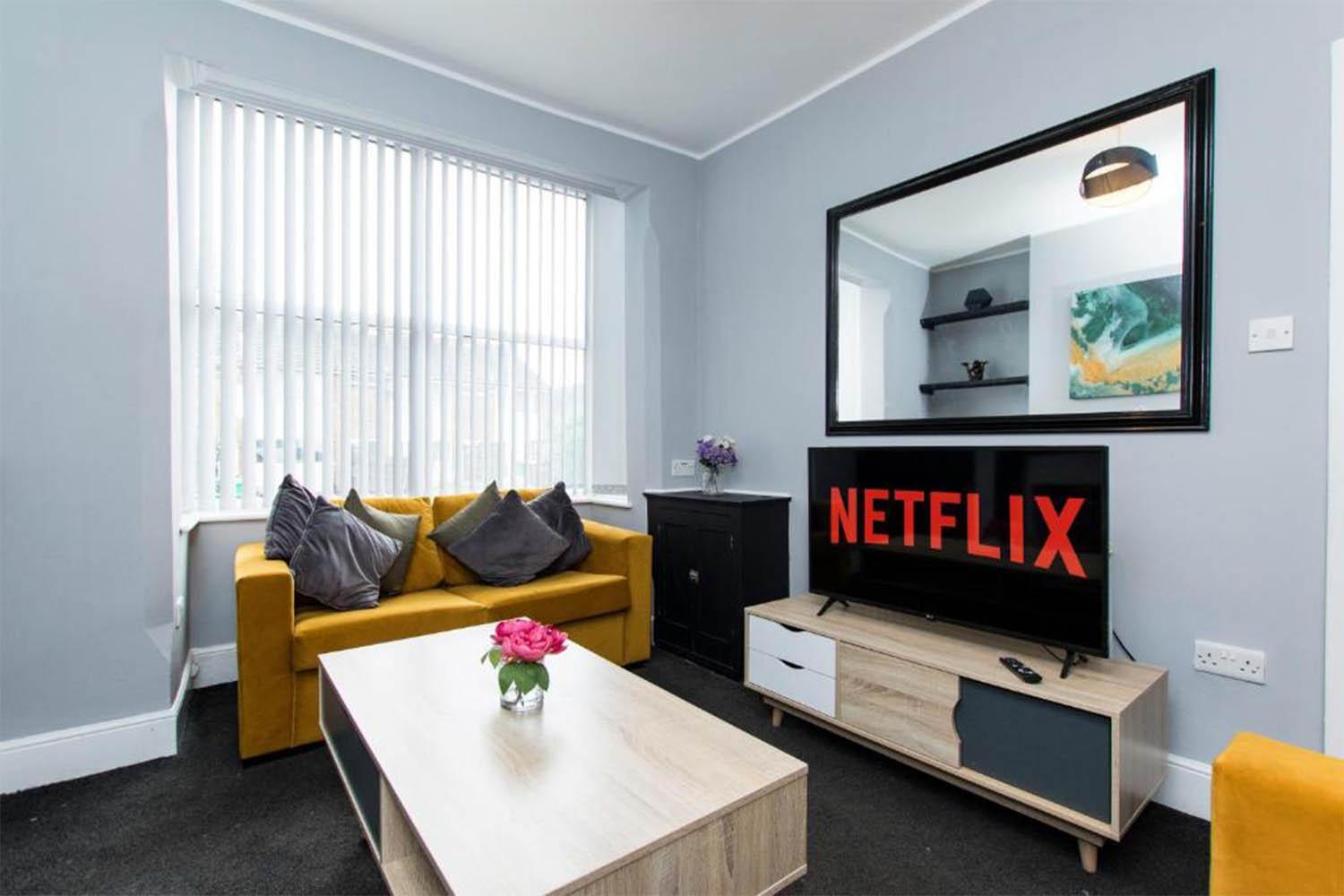 5 Bedroom House With Parking In Nottingham