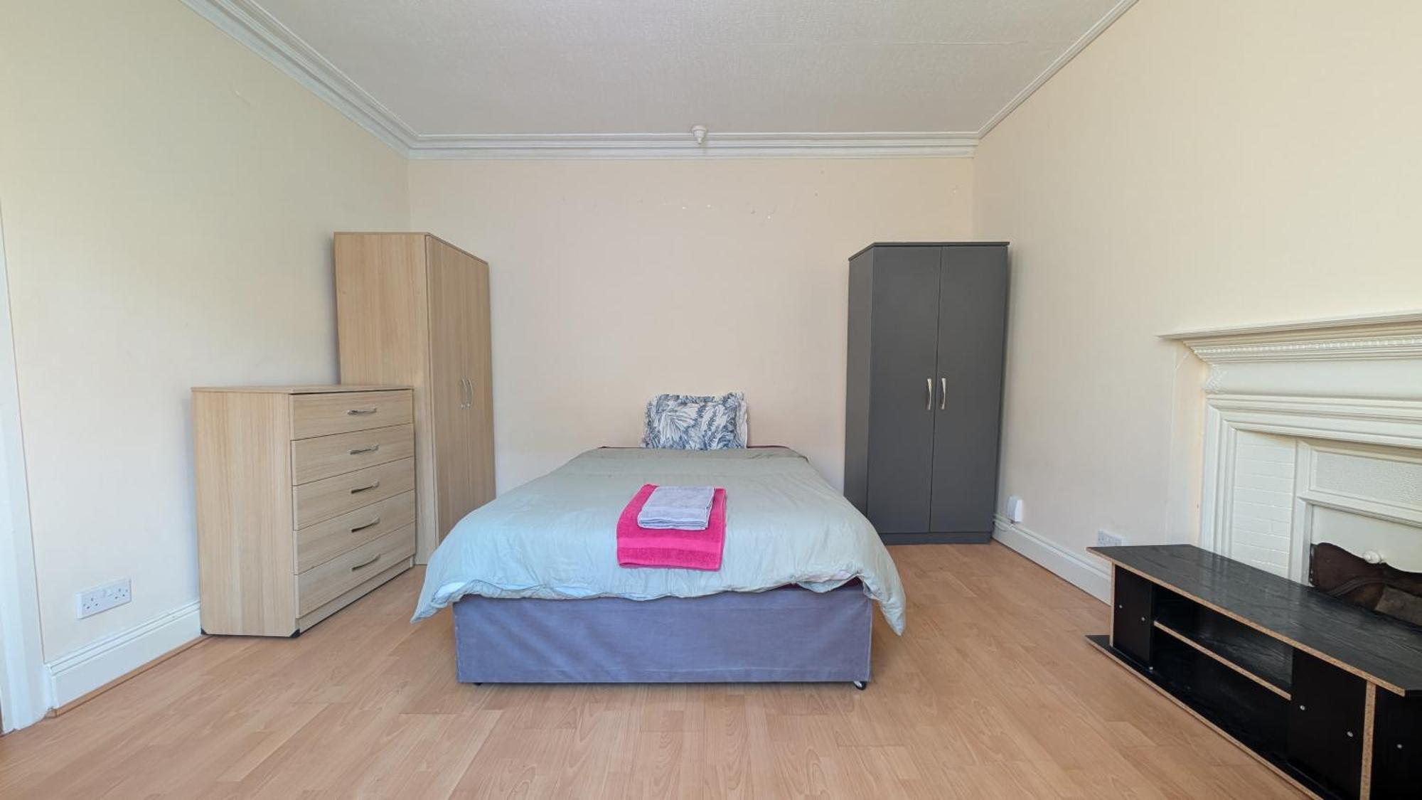 Homestay Big Double Bedroom Near Football And Cricket Ground And Railwaystation 59 Nottingham