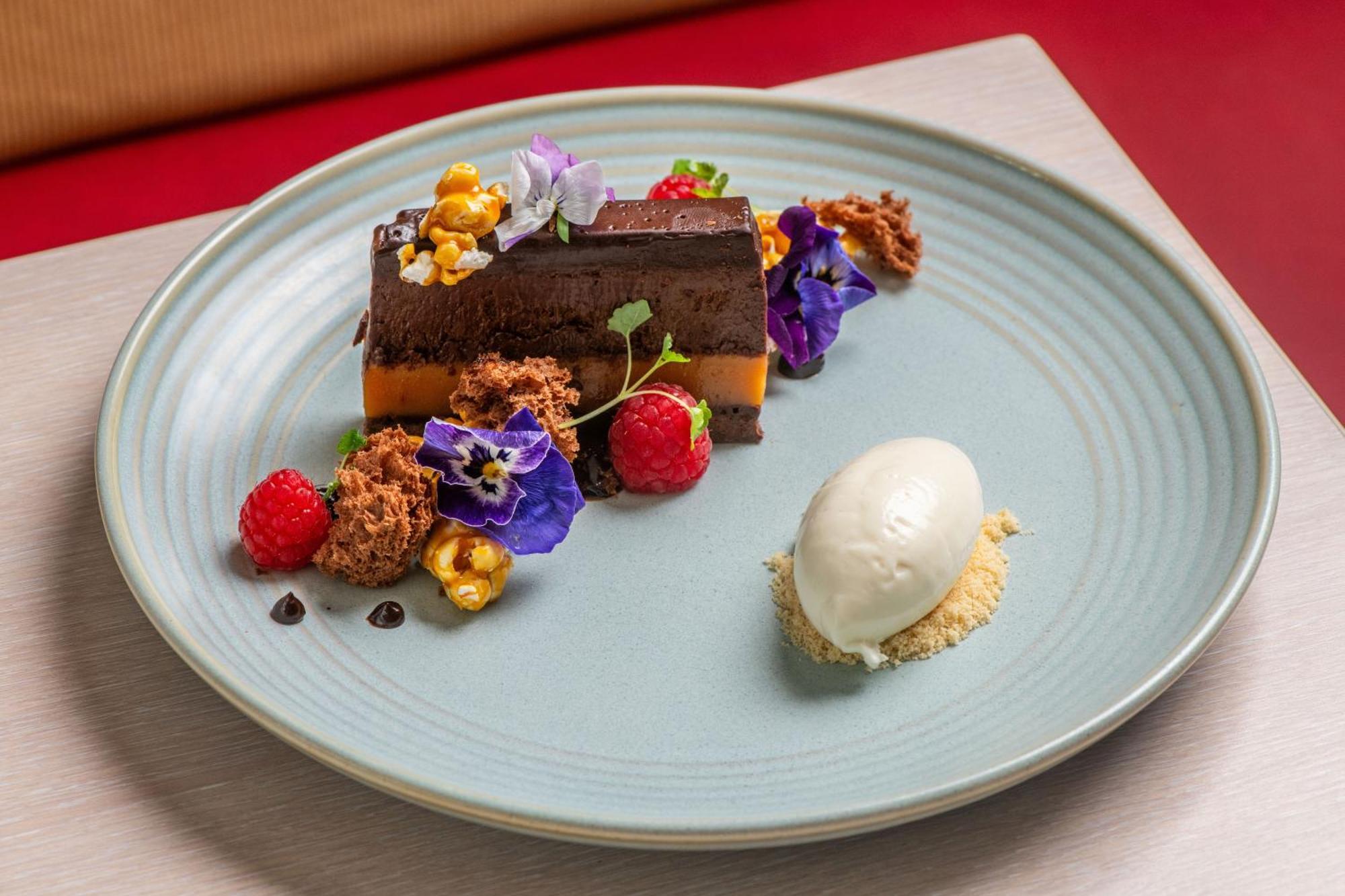 The Orchard & Restaurant Hotel