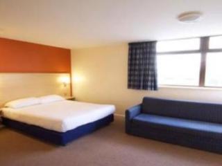 Travelodge Hotel 3*