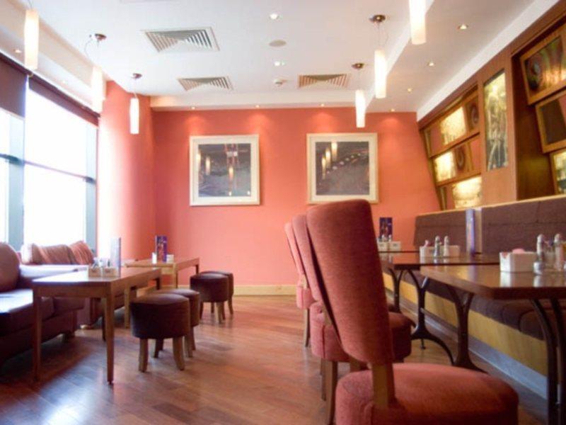 Hotel Leonardo