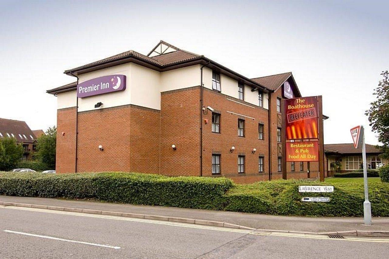 Premier Castle Marina Hotel