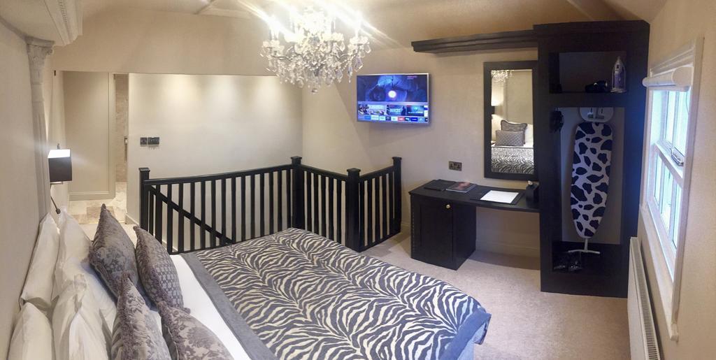 The Walton 4*