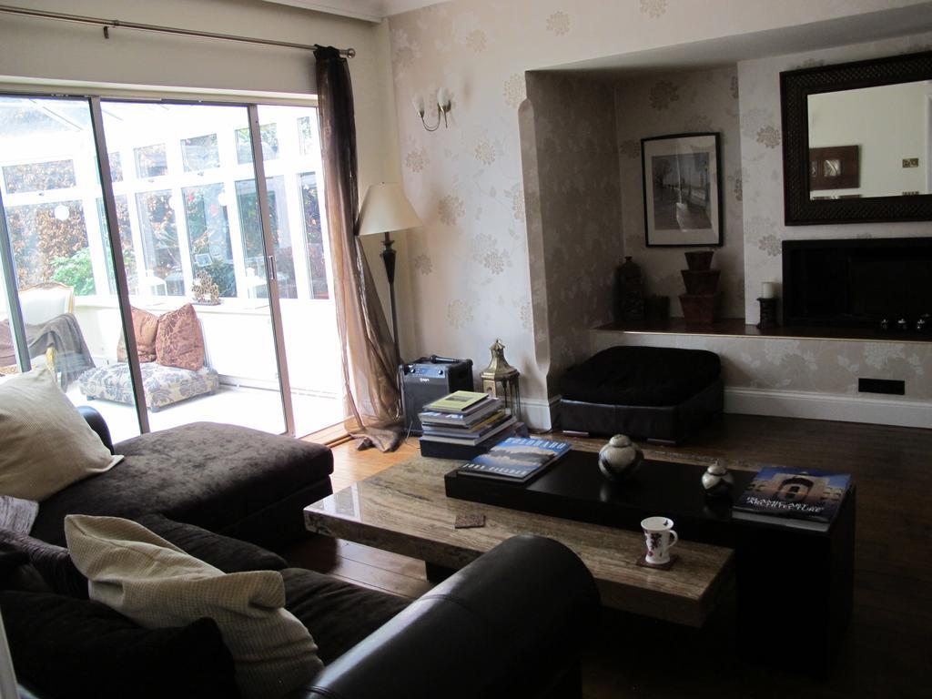 Westmorland - 4 House - Walking Distance To Qmc And - Free Parking Hospedagem domiciliar