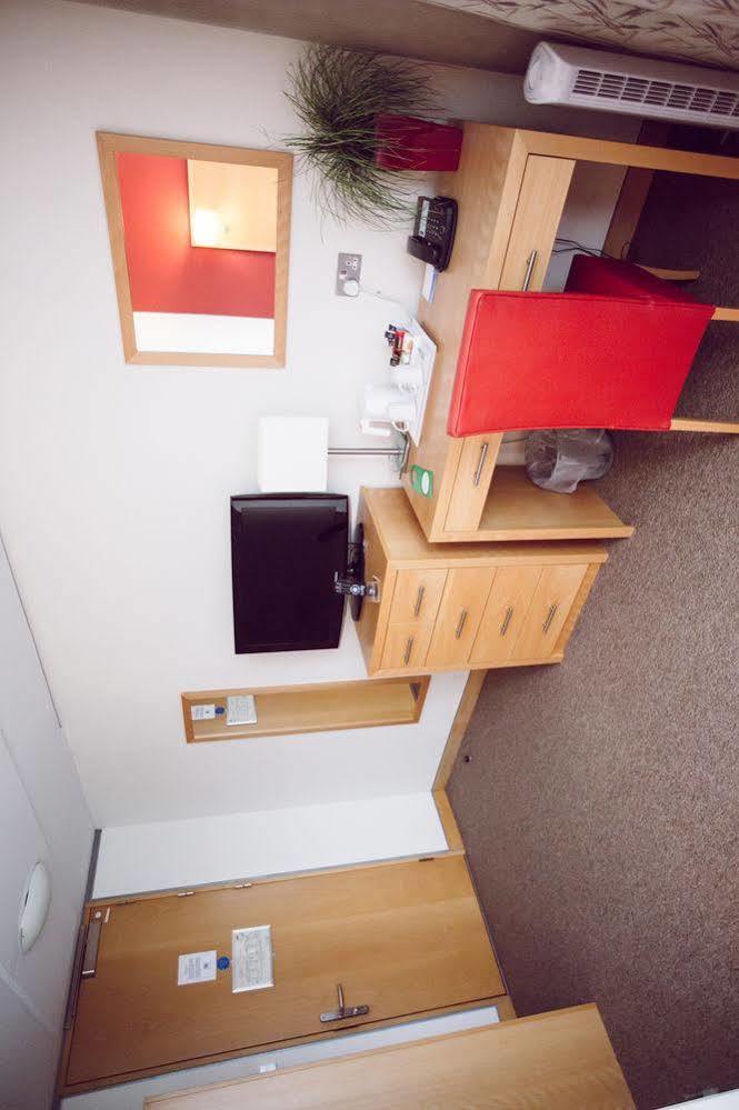 Jubilee Conference Centre Hotel 3*