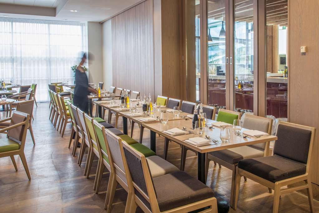 The Orchard Hotel 4*