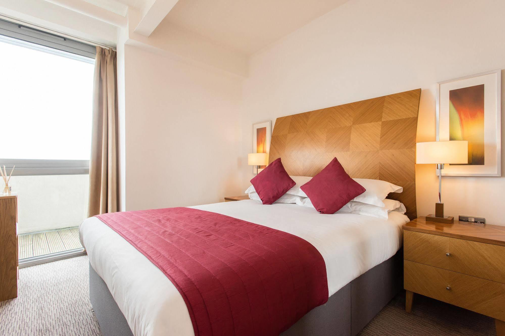 Aparthotel Premier 4*