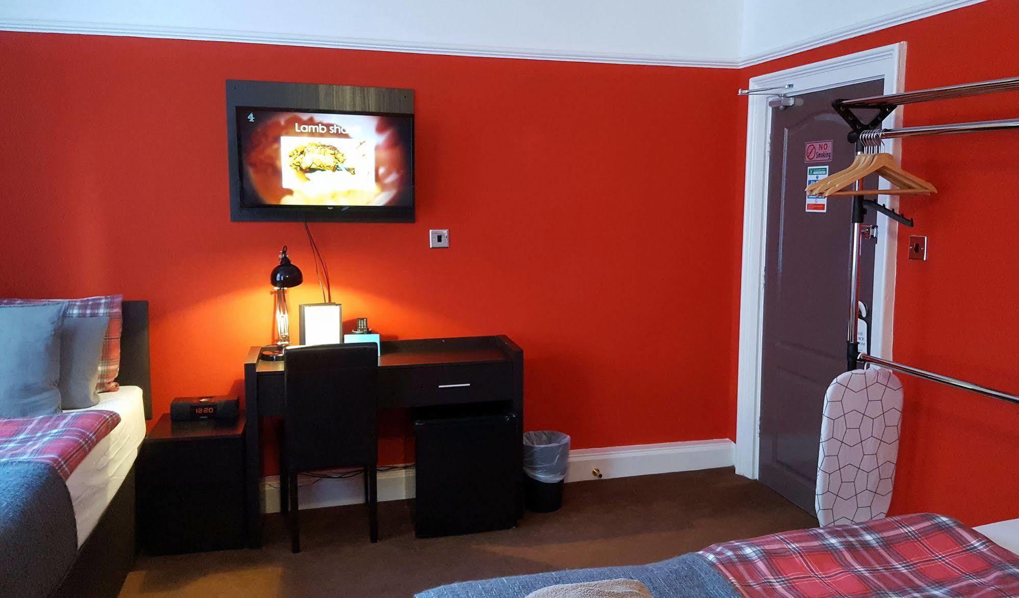 Robin 7 Centre Hotel 3*