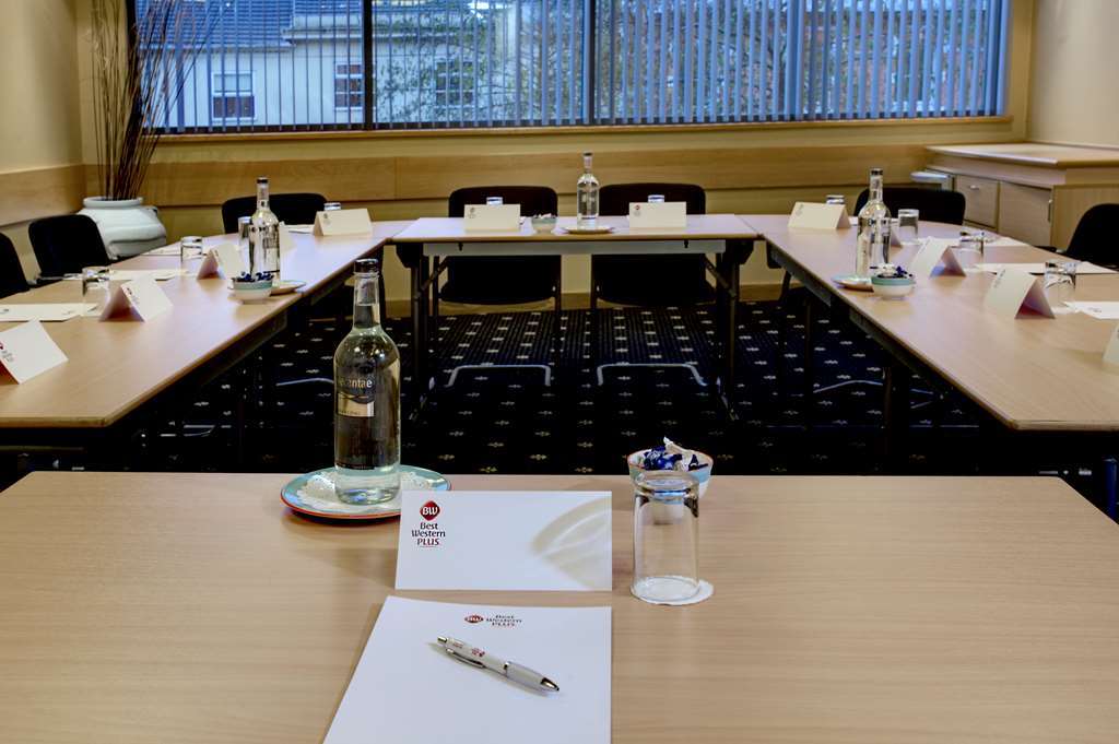 Western Centre Hotel 4*