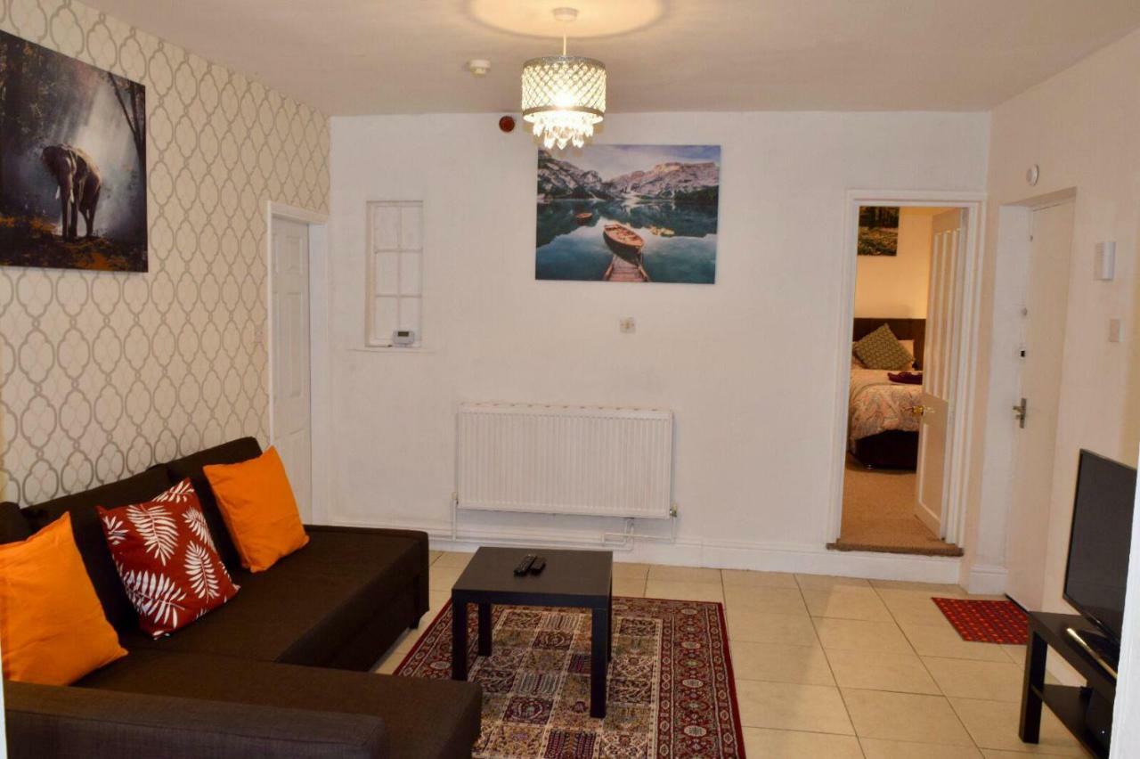 Apartment Charnwood House *