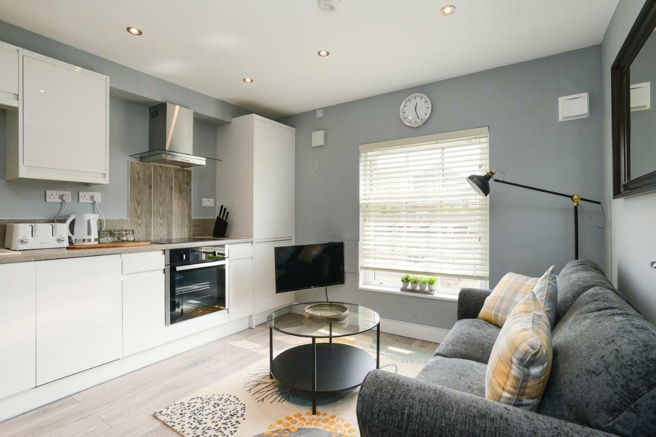 Apartment Arena - Stylish And Homely By The Ice Arena With Parking *