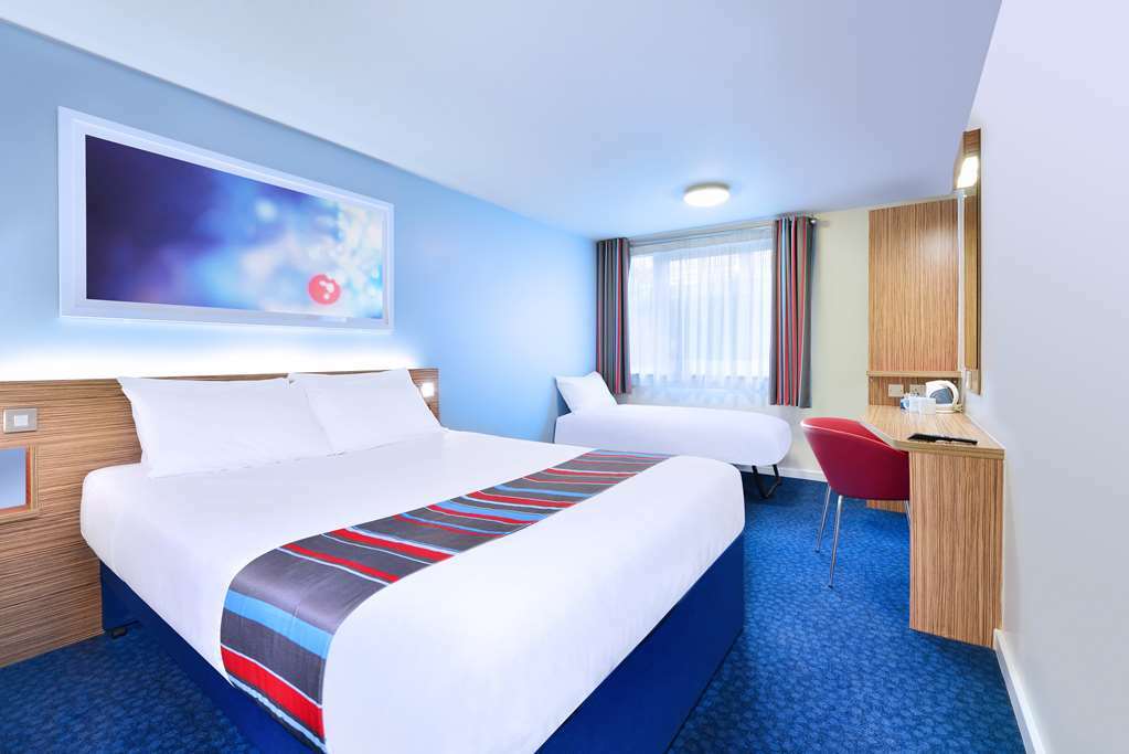 Travelodge 3*