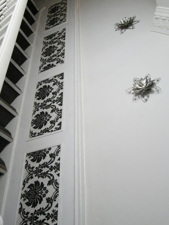 Paramount Guest house