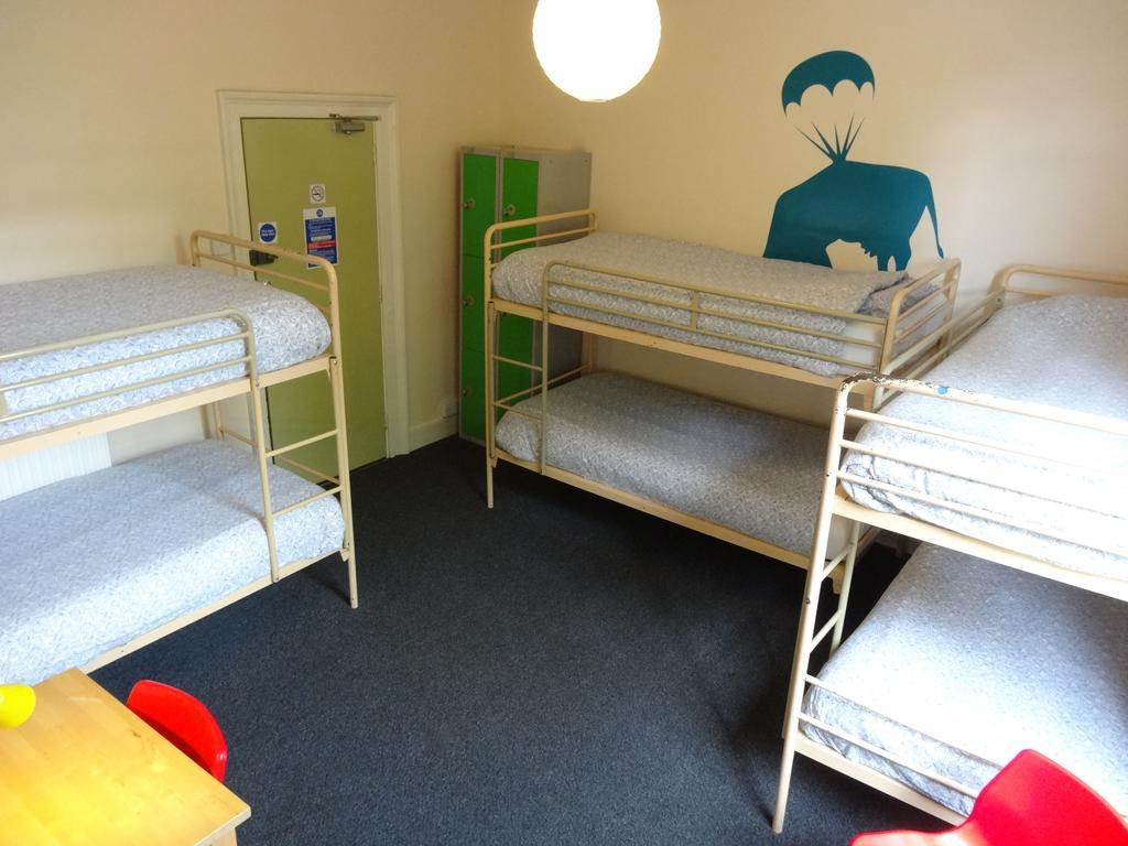 Igloo Backpackers & Annexe
