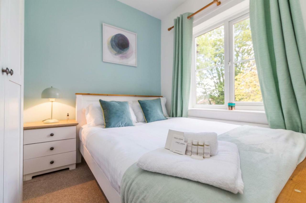 Apartment De Luxe Short Stays-mapperley House *