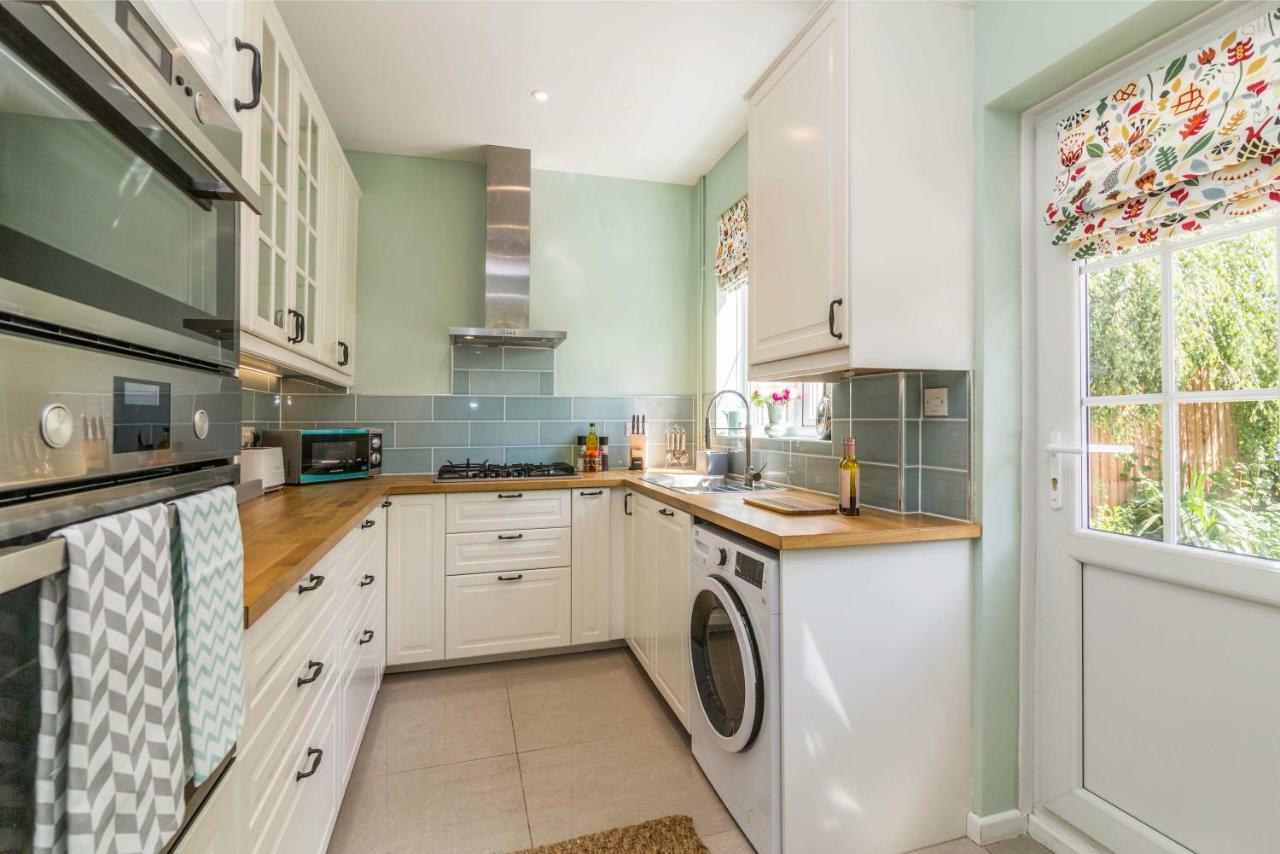 Apartment De Luxe Short Stays-mapperley House *