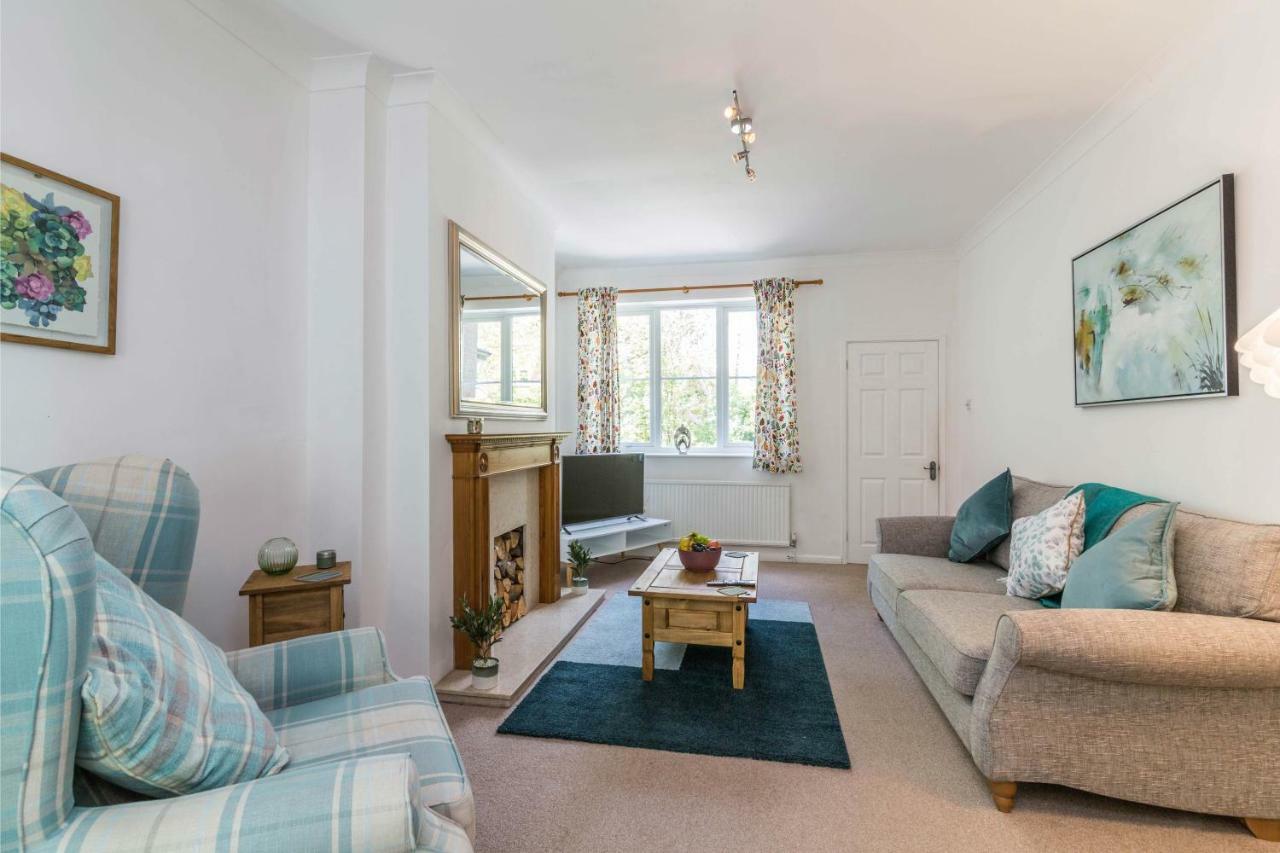 Apartment De Luxe Short Stays-mapperley House *