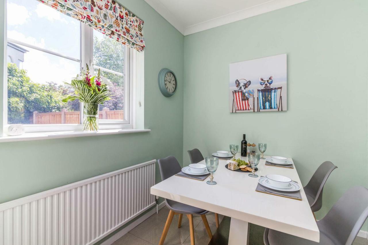 De Luxe Short Stays-mapperley House Apartment