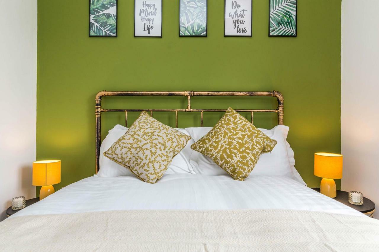 De Luxe Short Stays-mapperley House
