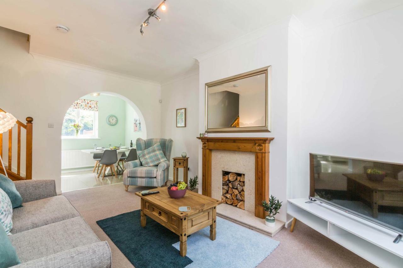 De Luxe Short Stays-mapperley House Apartment