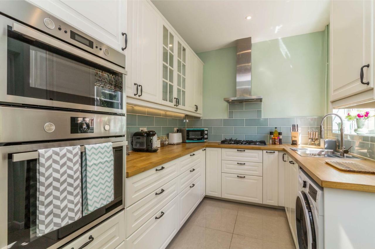 De Luxe Short Stays-mapperley House Apartment
