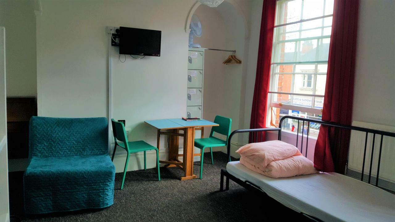 Igloo Backpackers & Annexe Hostel