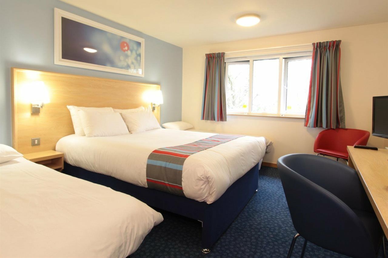 Travelodge 3*