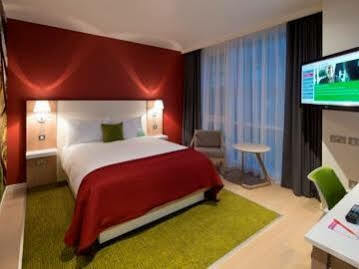 Hotel The Orchard & Restaurant