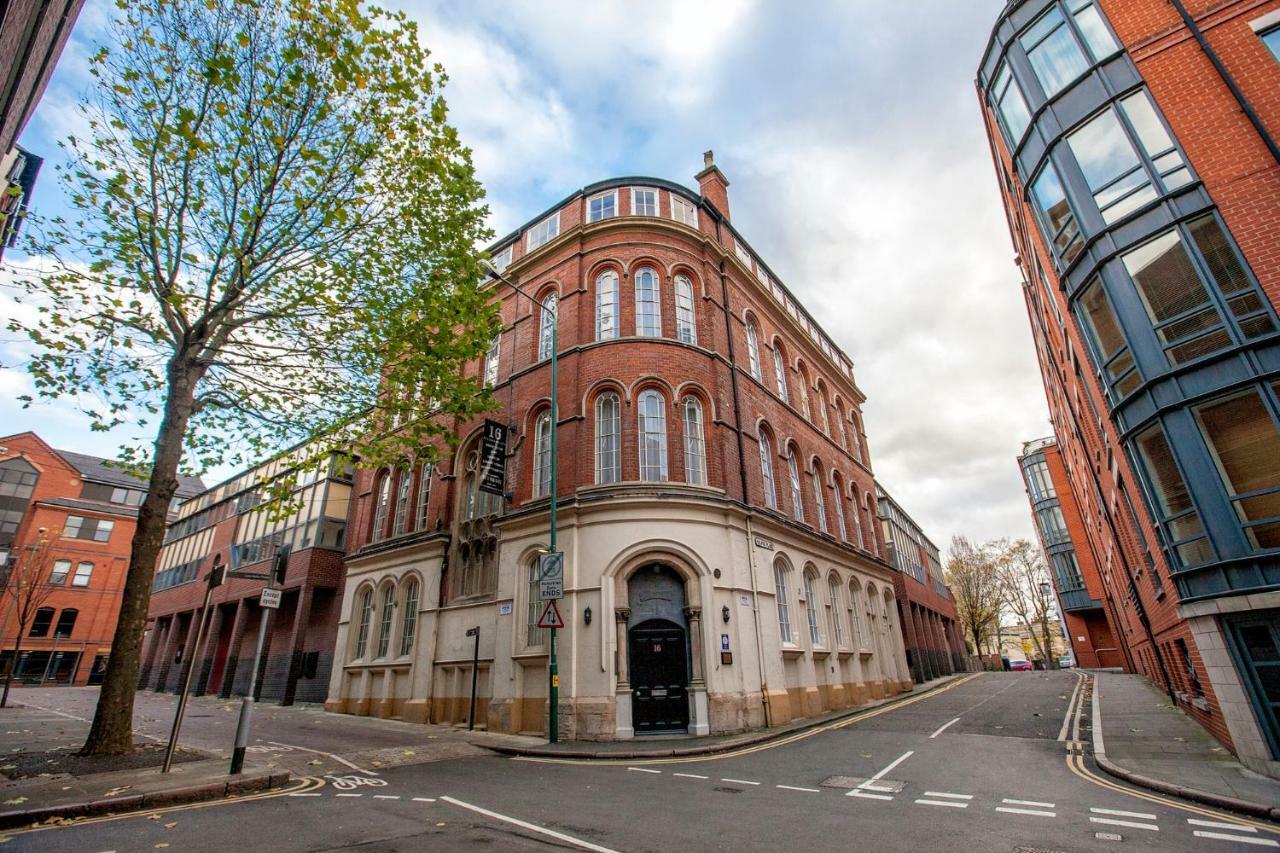 Bright Private - Peaceful Morden Location Apartment London
