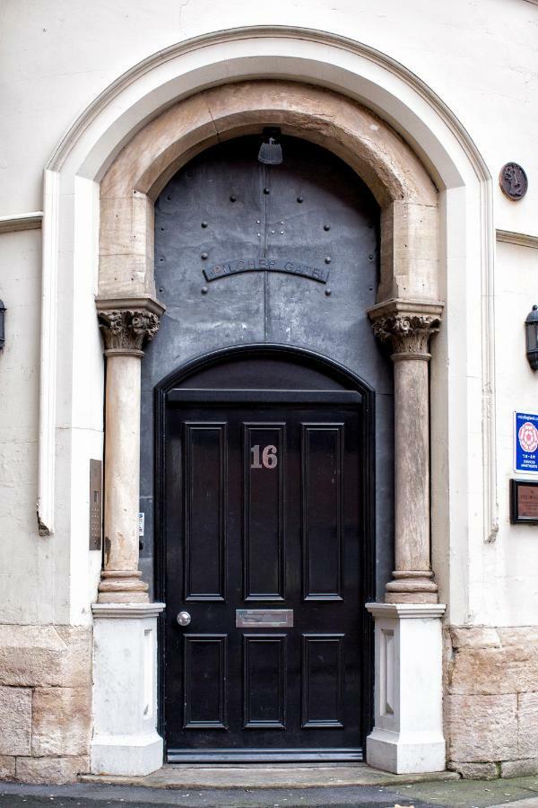 Apartment Bright Private - Peaceful Morden Location *