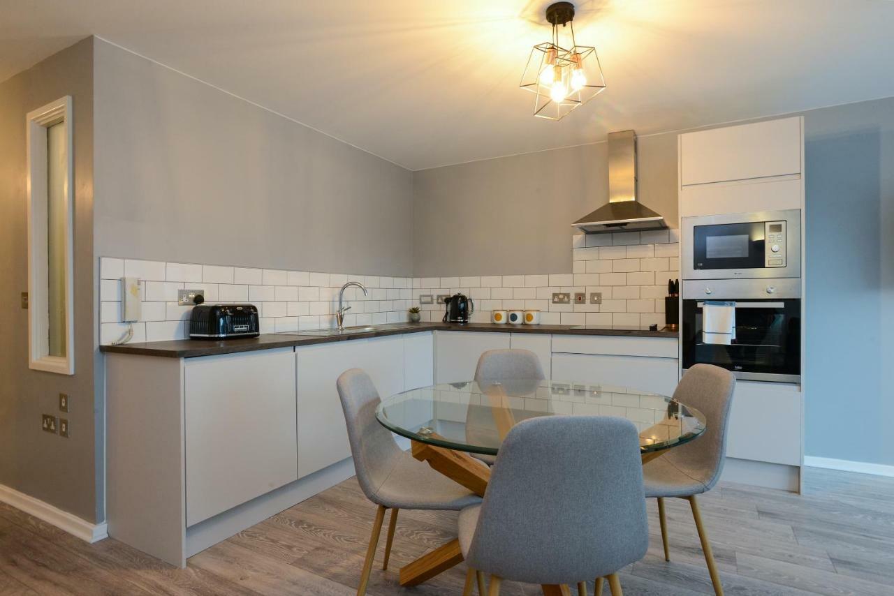 View - Contemporary View Apartment Nottingham