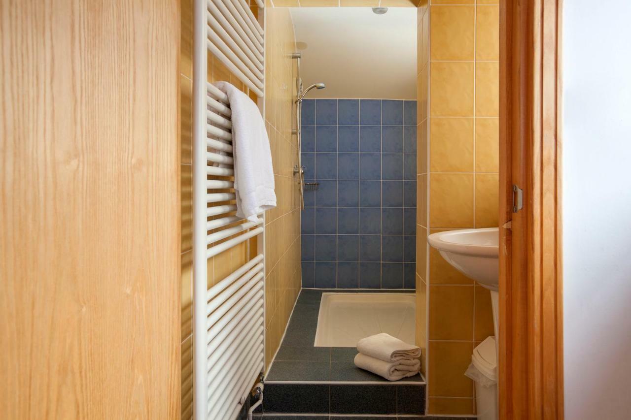 Bright Private - Peaceful Morden Location Apartment