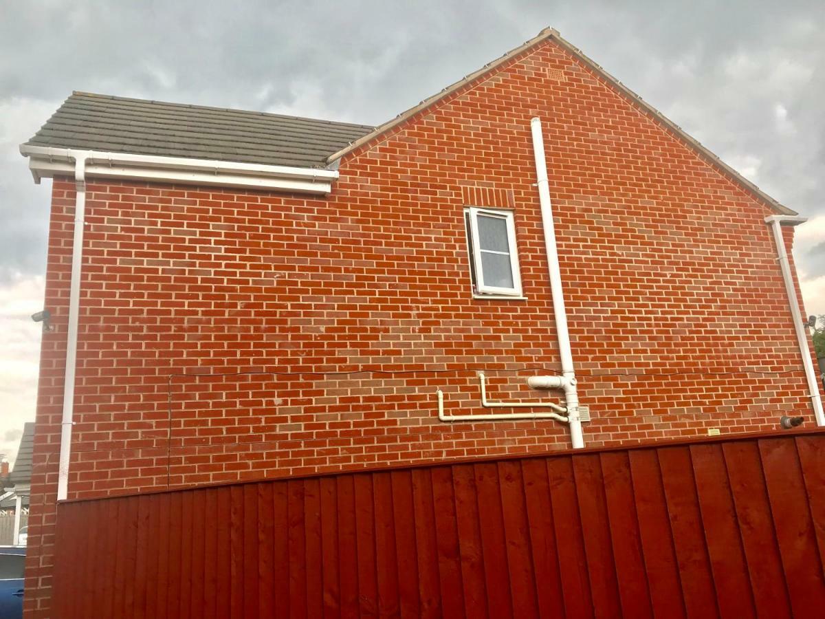 House Shared, New Build 36 3bedrooms *