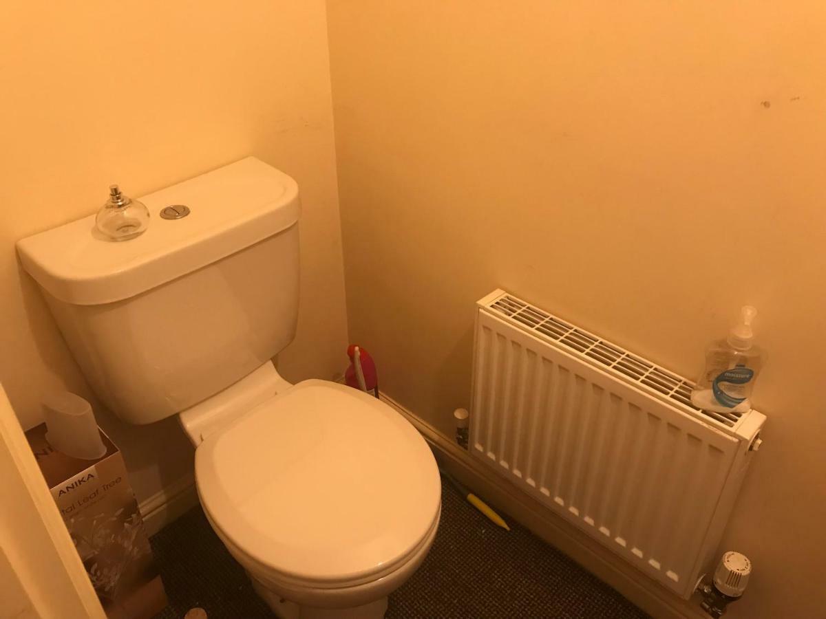 Homestay House Shared, New Build 36 3bedrooms