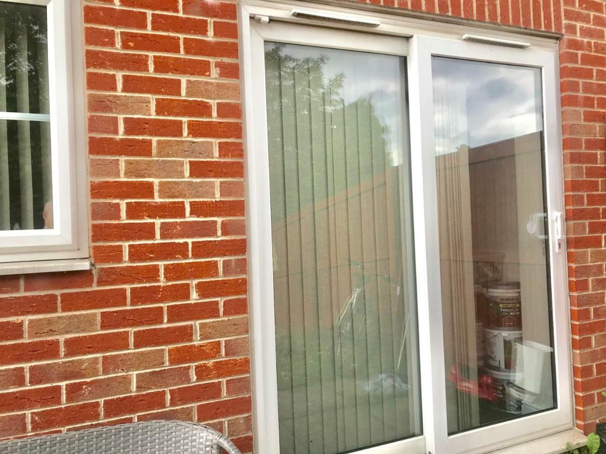 Homestay House Shared, New Build 36 3bedrooms