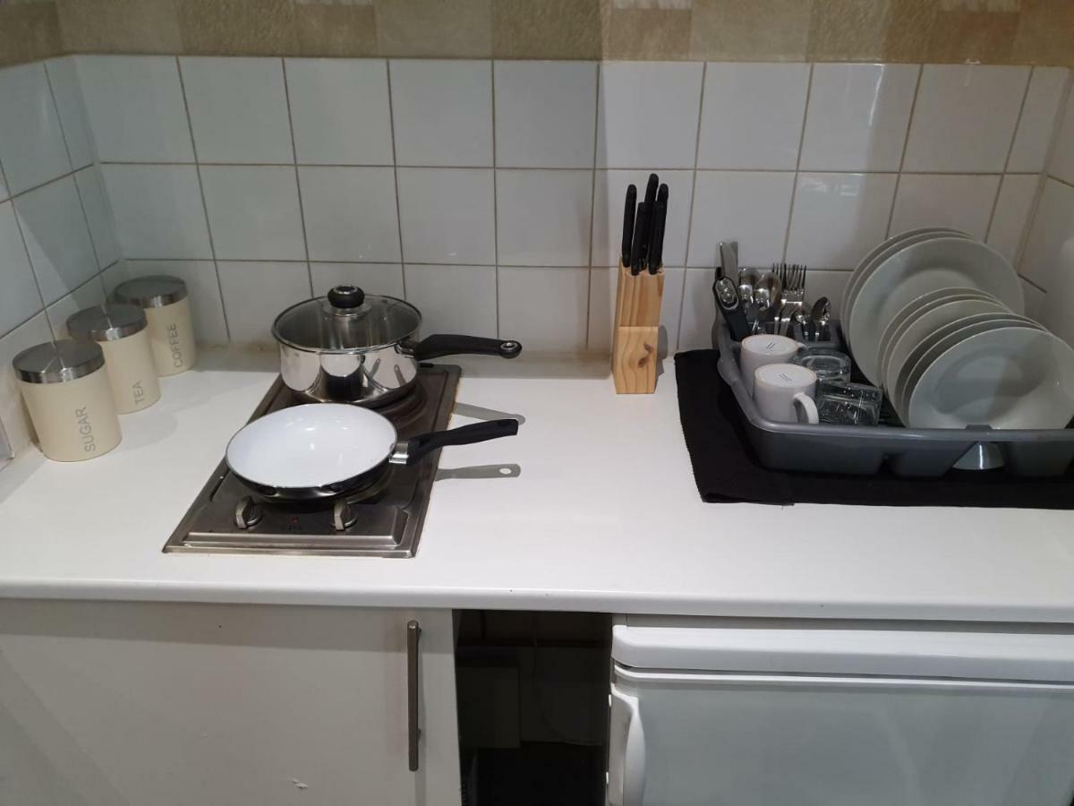 Radford Boulevard Studio Apartment *