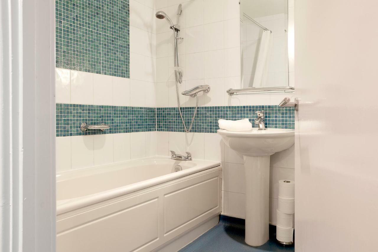 Apartment Bright Private - Peaceful Morden Location London