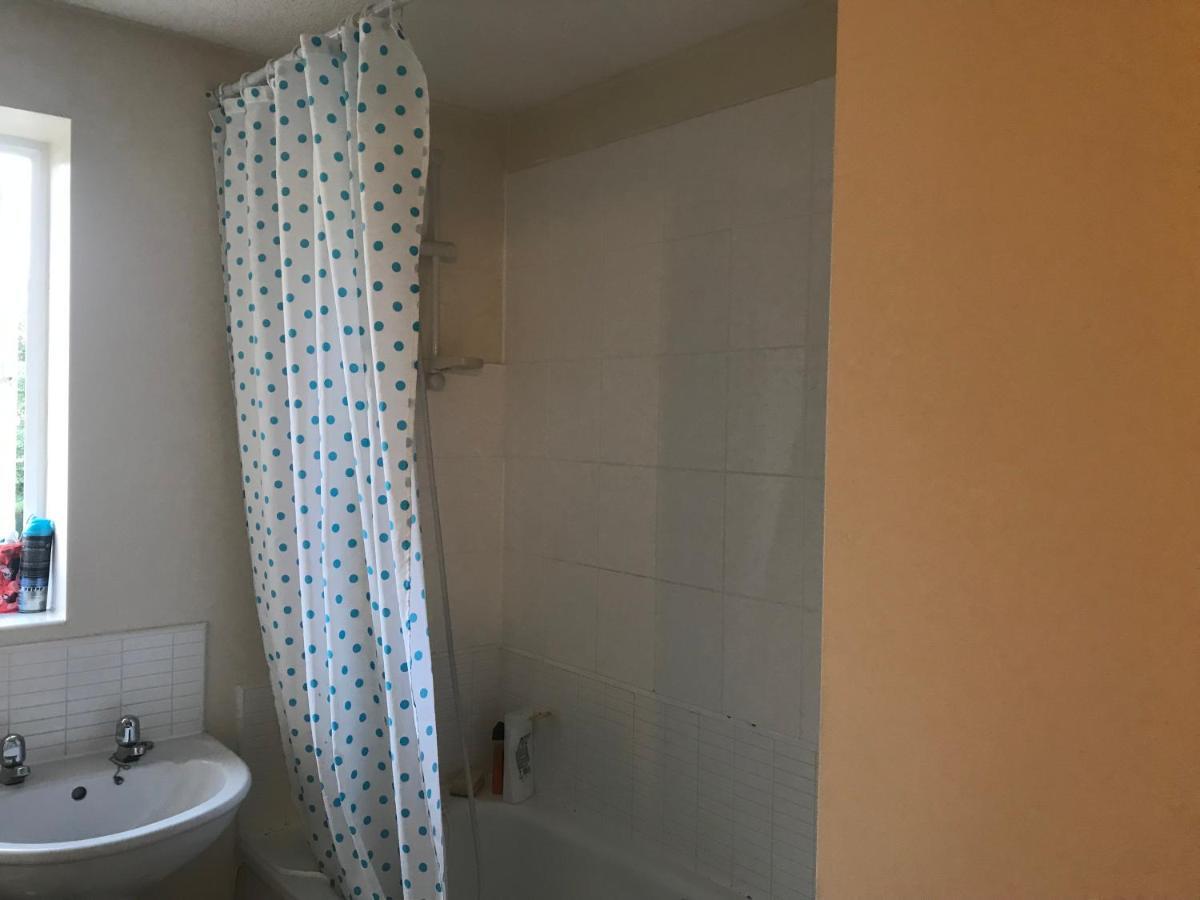 Homestay House Shared, New Build 36 3bedrooms