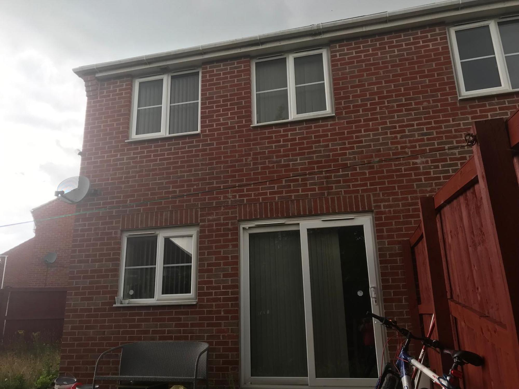 Homestay House Shared, New Build 36 3bedrooms *