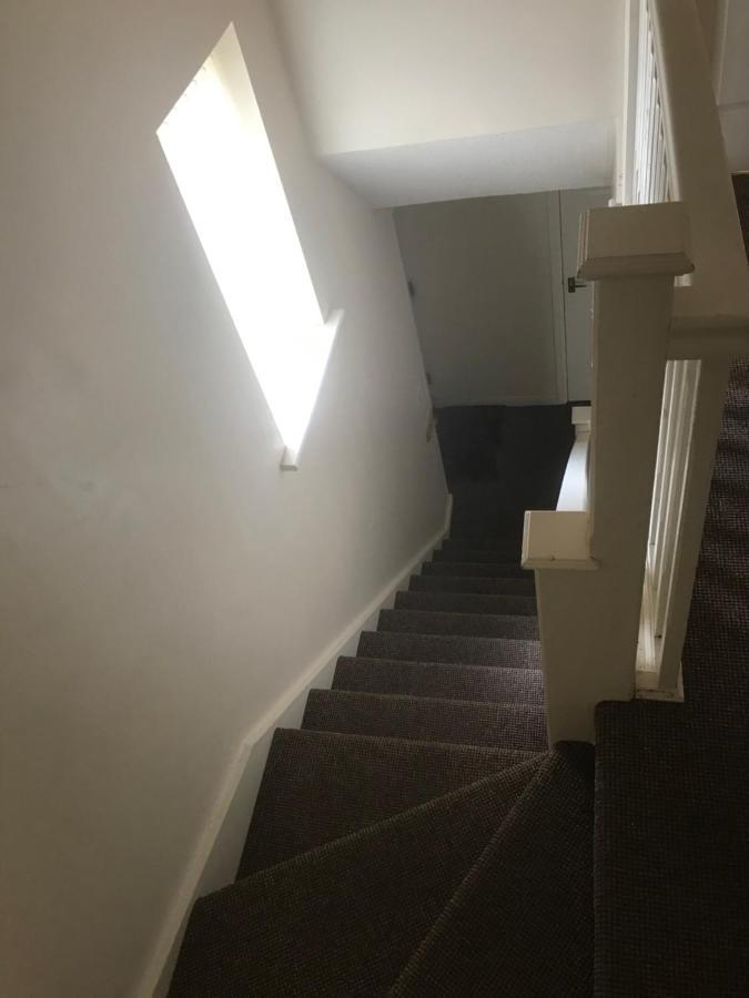 House Shared, New Build 29 3bedrooms Pousada