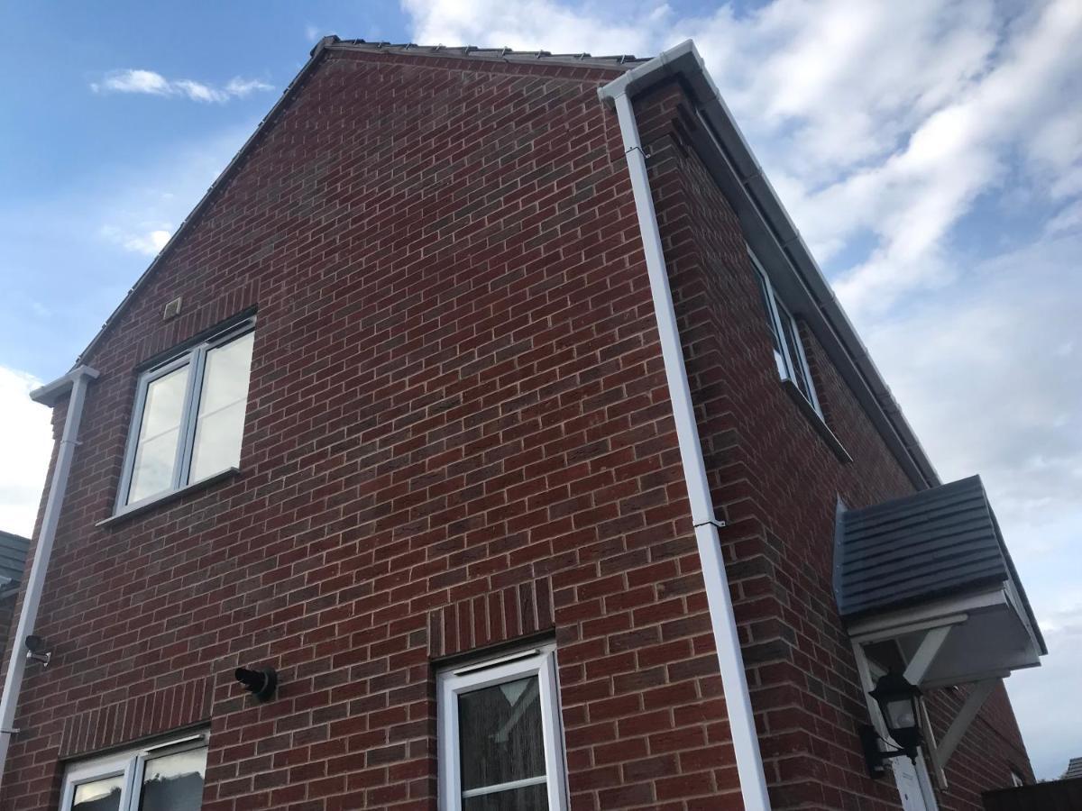 House Shared, New Build 29 3bedrooms Pousada *