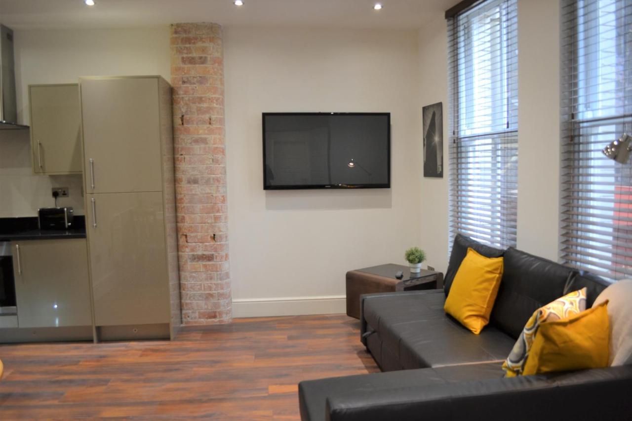 Onpoint - 2 Bed City Centre - Ideal Location! Apartment *