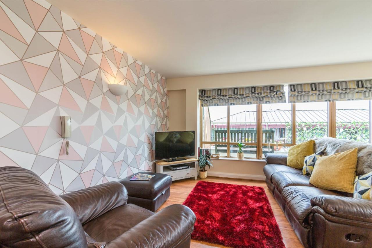 Raleigh Penthouse, Luxury With Balcony And Parking *