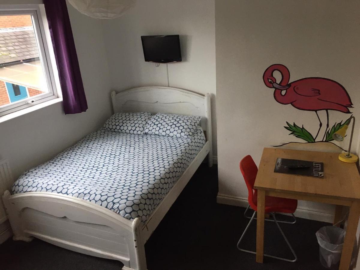 Hostel Igloo Backpackers & Annexe *