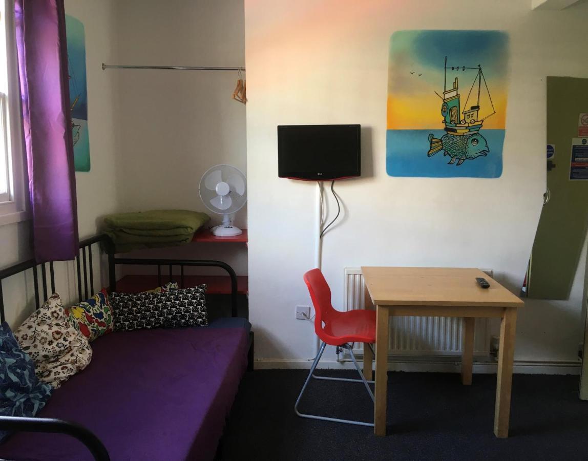 Igloo Backpackers & Annexe Hostel