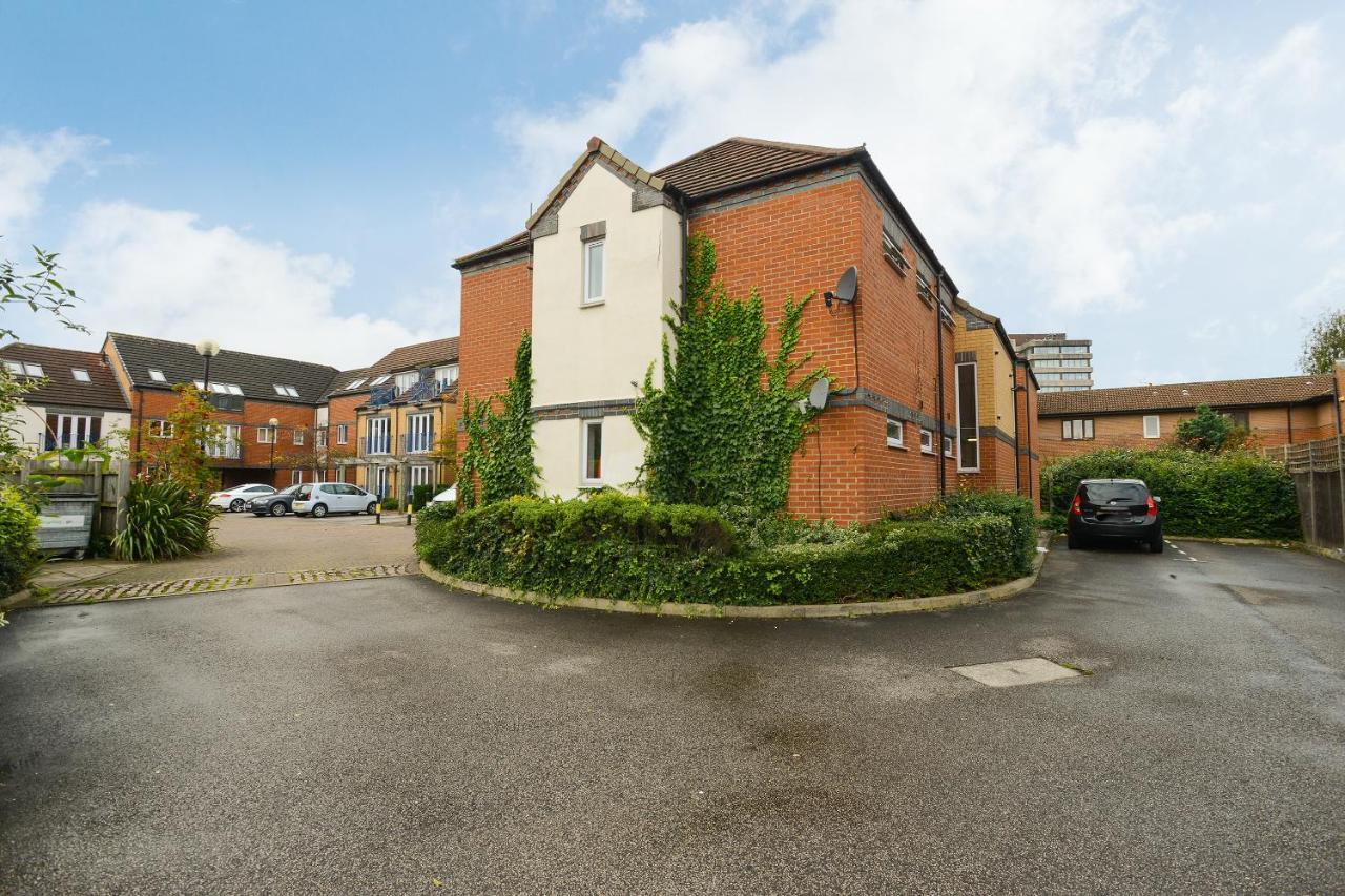 Edward's Court, Lovely And Cosy 2bed - West Bridgford