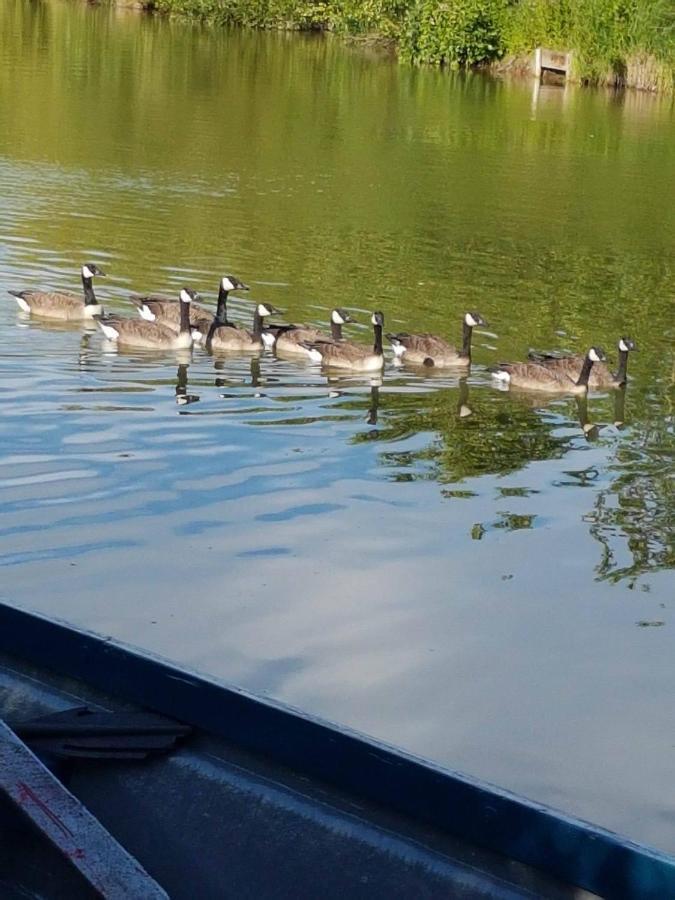 Elton Barn Fishery & Retreat